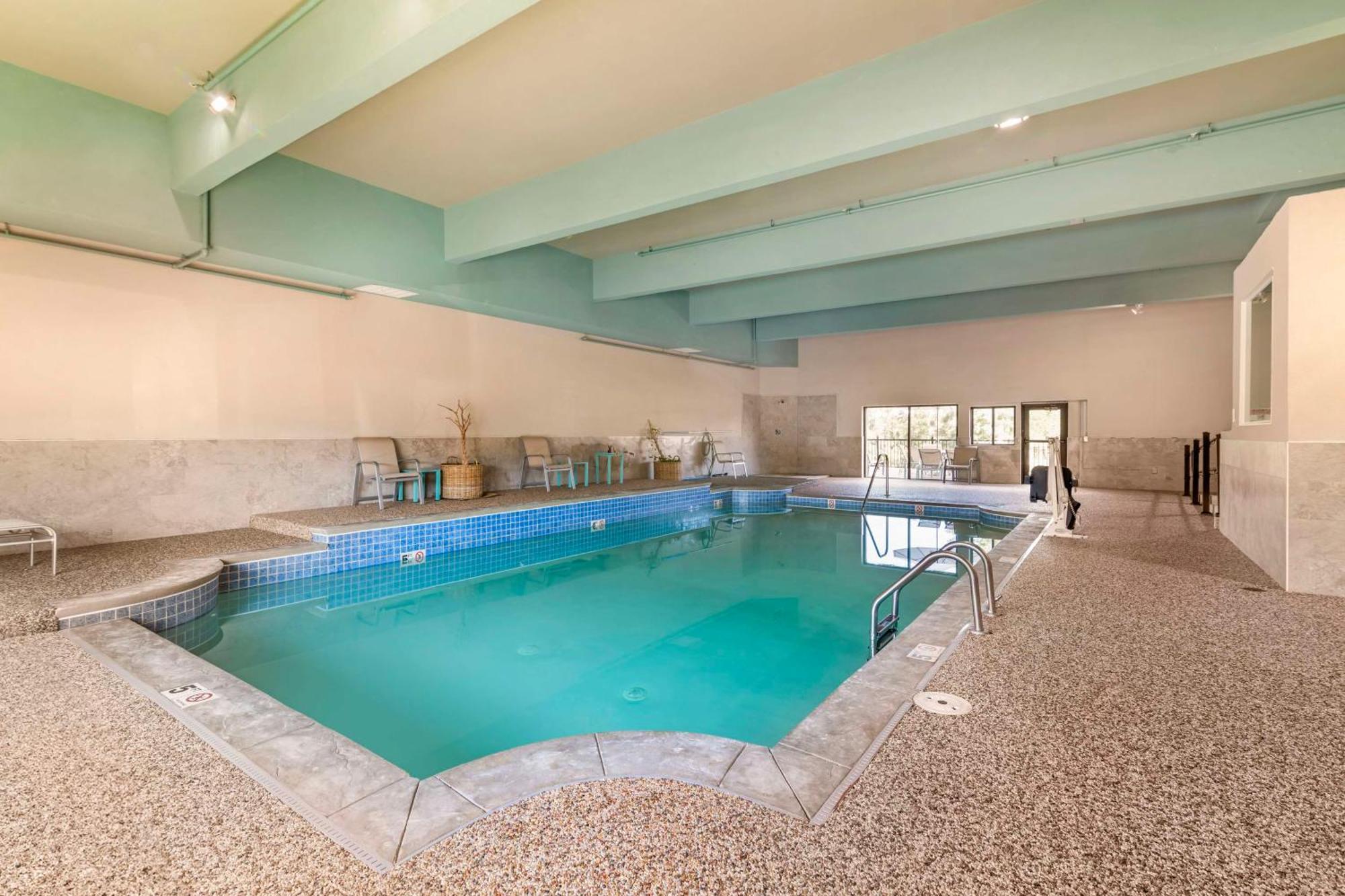 Best Western Plus Landmark Inn Laconia Kültér fotó